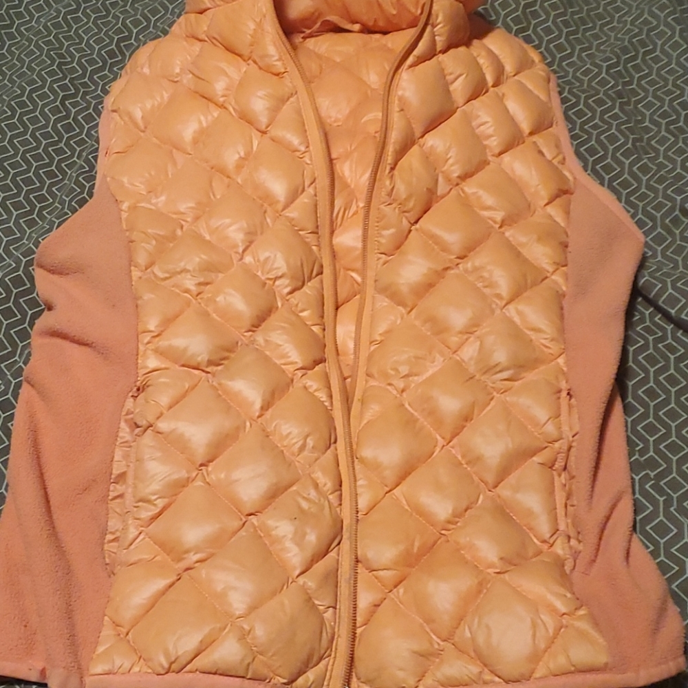Women's small puffy vest